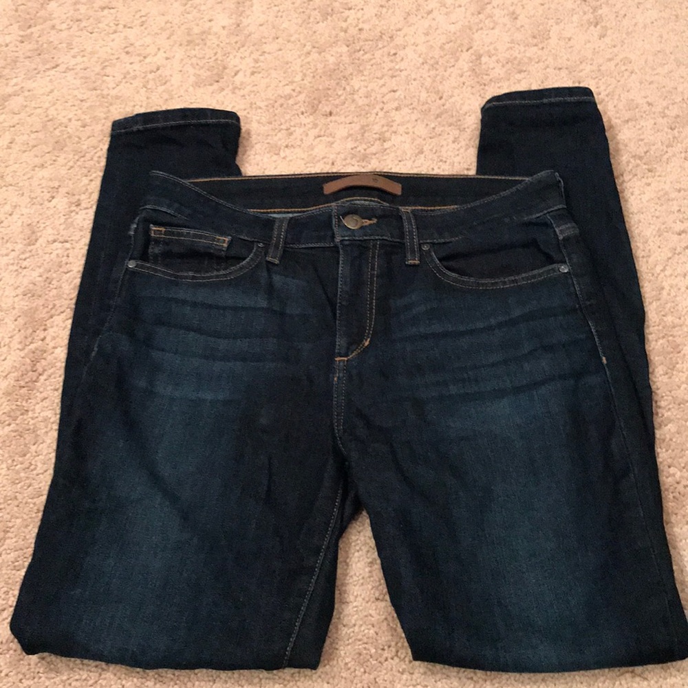 Joe’s jeans.  So soft! Dark wash. One of my favs!